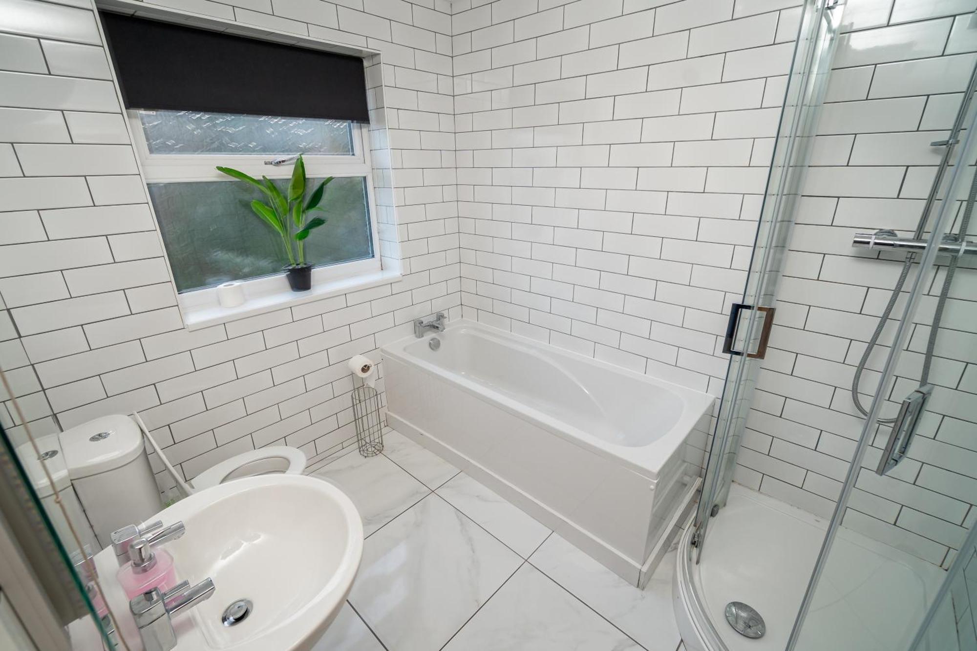 Spacious 3-Bed Near The City Centre Swansea Exterior foto